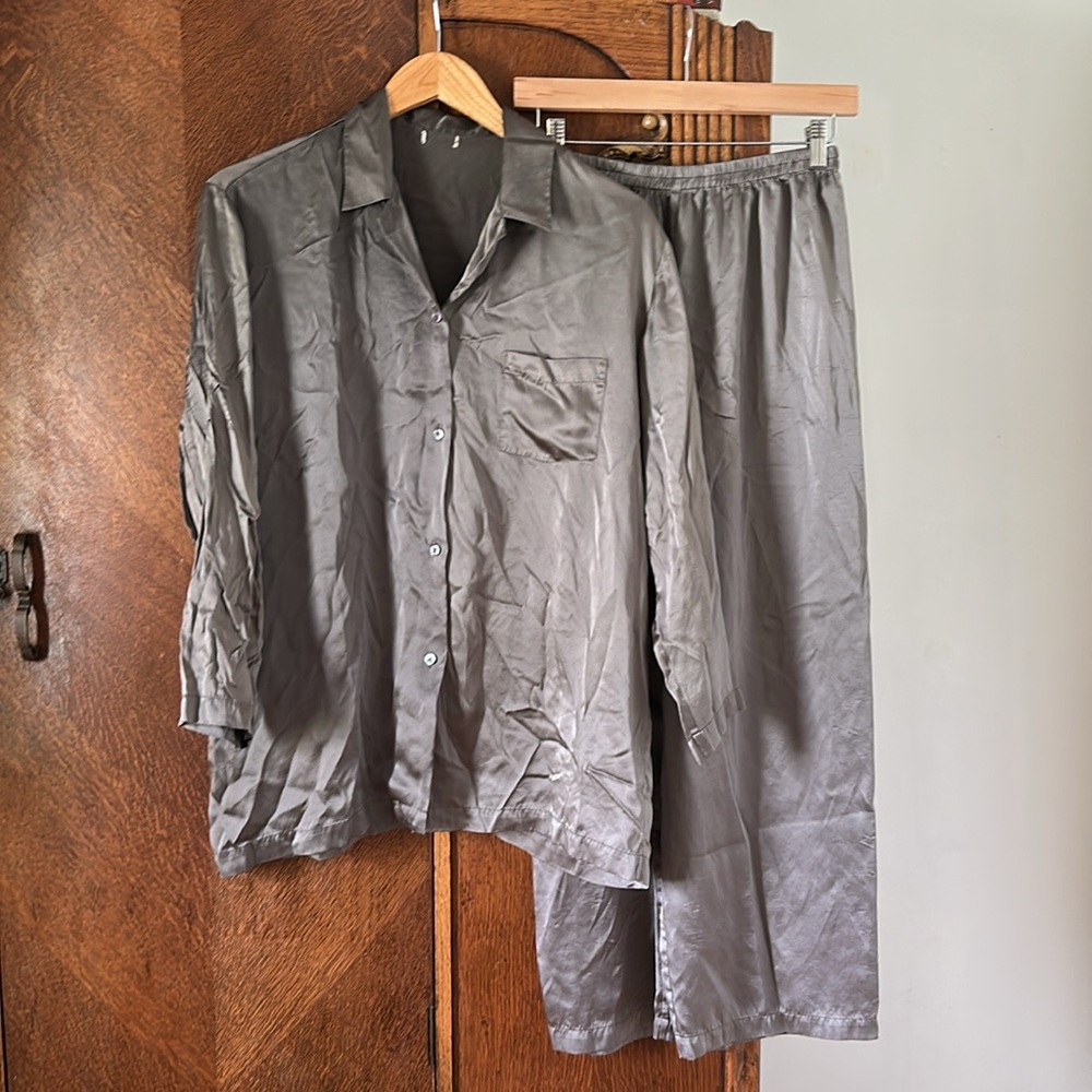 Banana Republic Silk Pajama Set Small